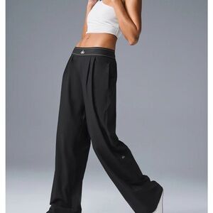 Alo yoga suit up trouser size xs